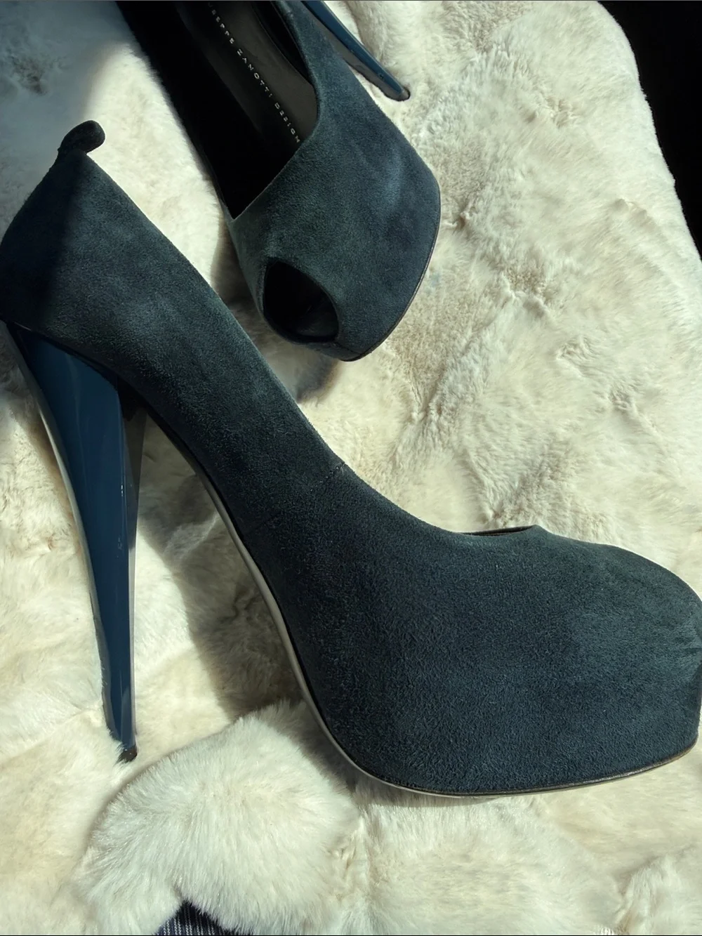 Giuseppe Zanotti Navy Suede Platform Peep-Toe Pumps with Gloss Heel 2011